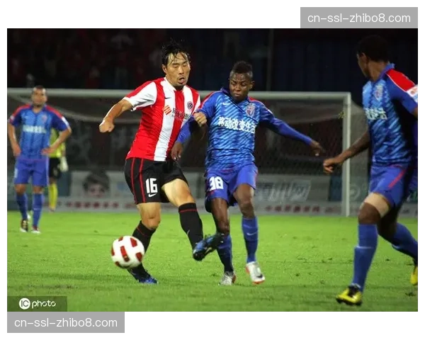 “劳模”外援琼斯完成赛季全勤,吉林队为其举办简短致敬仪式 “劳模”外援琼斯完成赛季全勤,吉林队为其举办简短致敬仪式