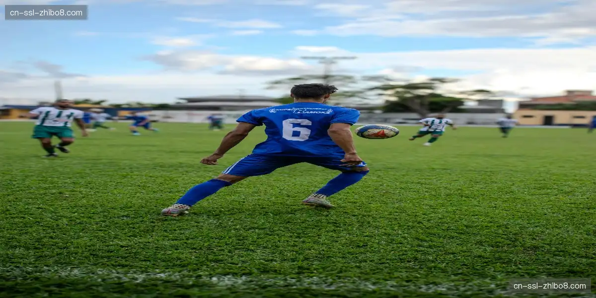 ⚽ 门将神扑极限救主，全场惊呼神迹降临，史诗瞬间震撼心灵！🙌